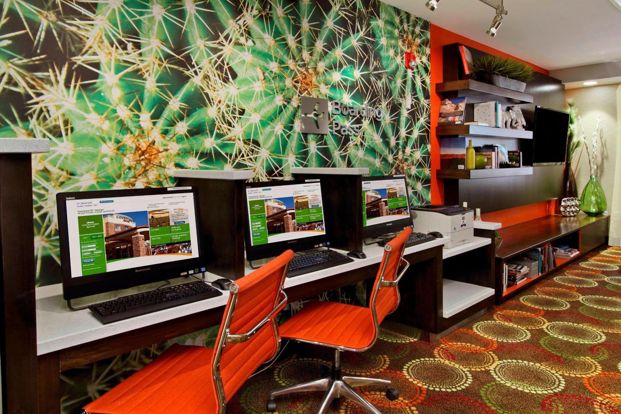 Courtyard By Marriott 3*